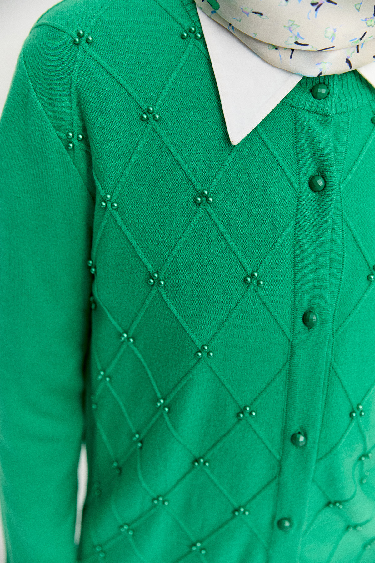 Baklava Desenli Taş Detaylı Triko Hırka, Tesettür Giyim