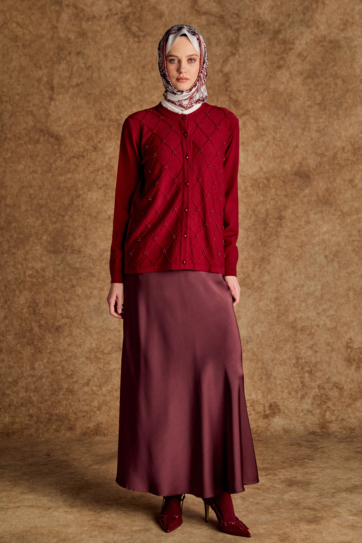 Baklava Desenli Taş Detaylı Triko Hırka