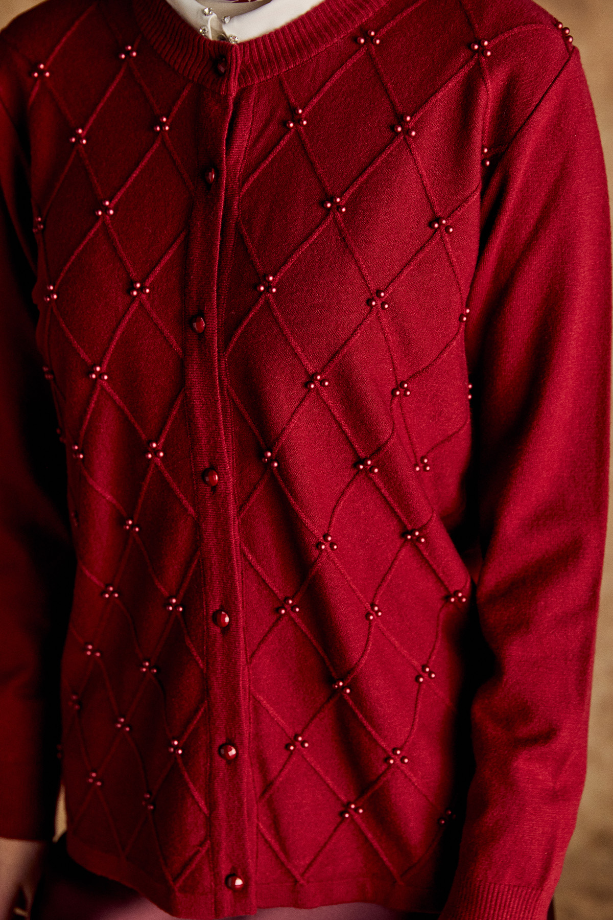 Baklava Desenli Taş Detaylı Triko Hırka