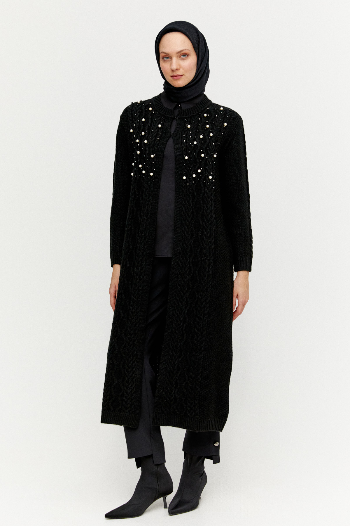 Taş ve İnci Detaylı Uzun Hırka