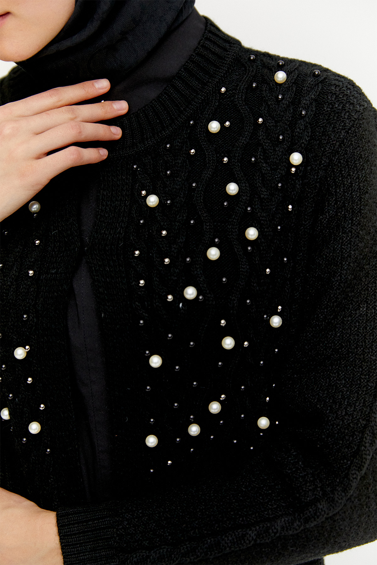 Taş ve İnci Detaylı Uzun Hırka