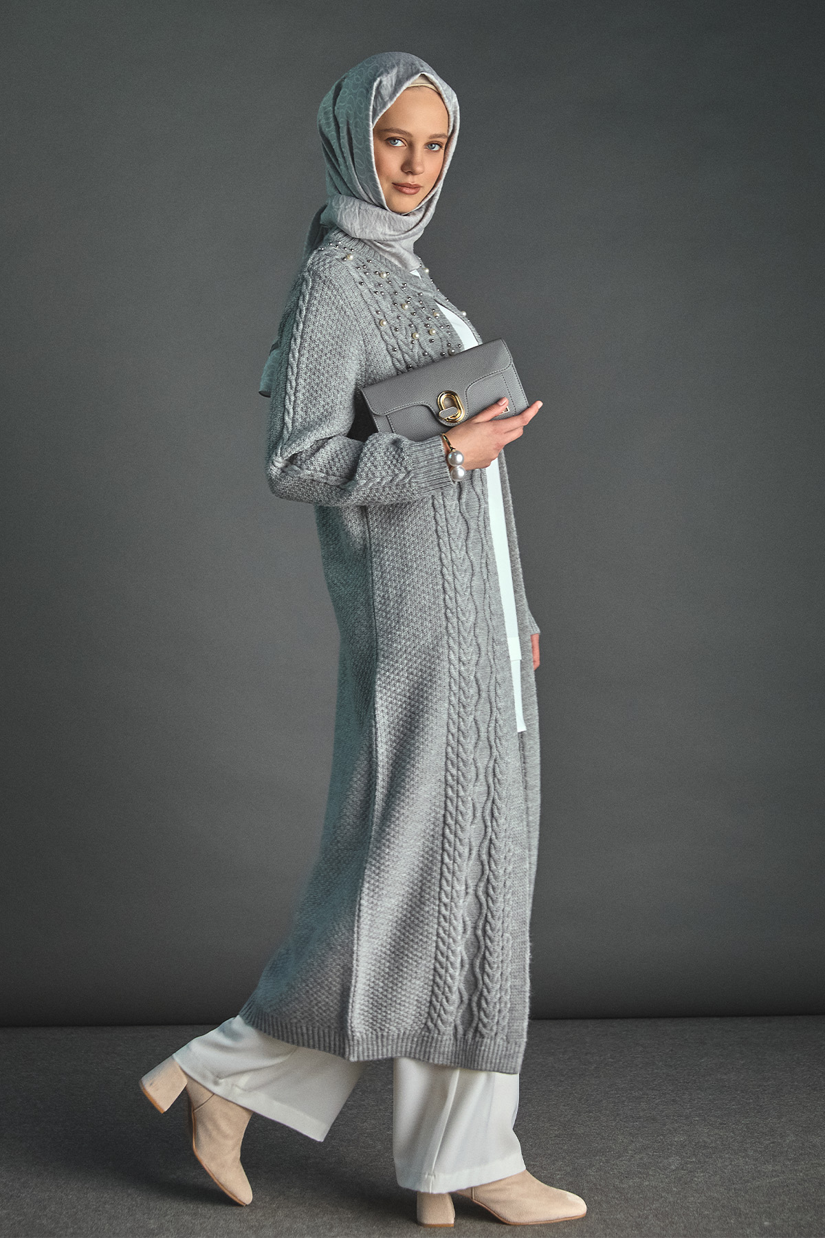 Taş ve İnci Detaylı Uzun Hırka