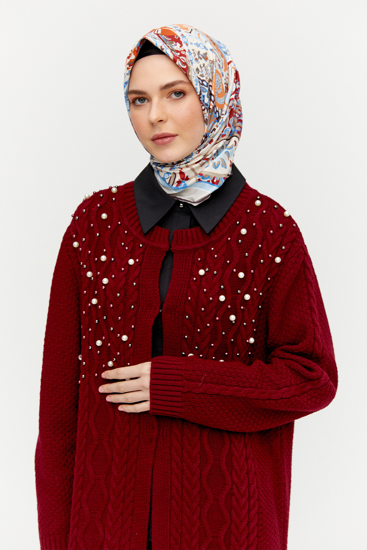 Taş ve İnci Detaylı Uzun Hırka