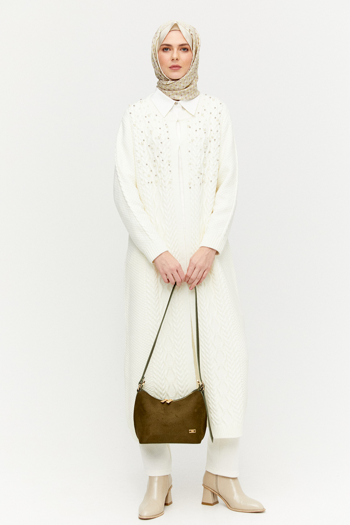 Taş ve İnci Detaylı Uzun Hırka