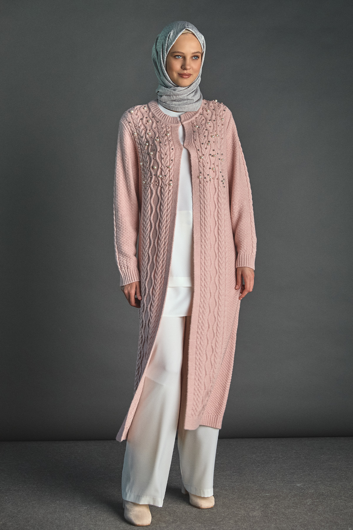 Taş ve İnci Detaylı Uzun Hırka