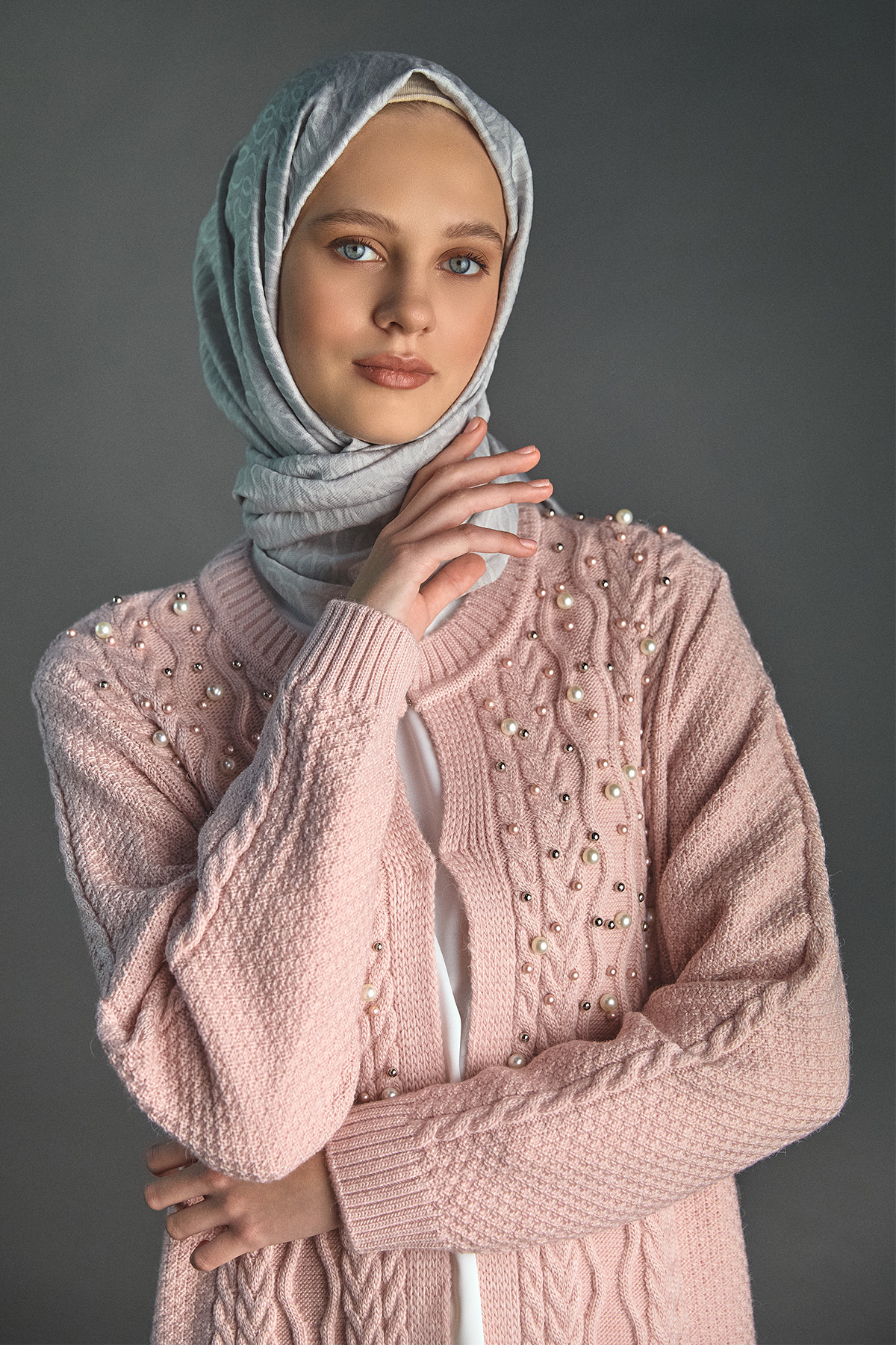 Taş ve İnci Detaylı Uzun Hırka