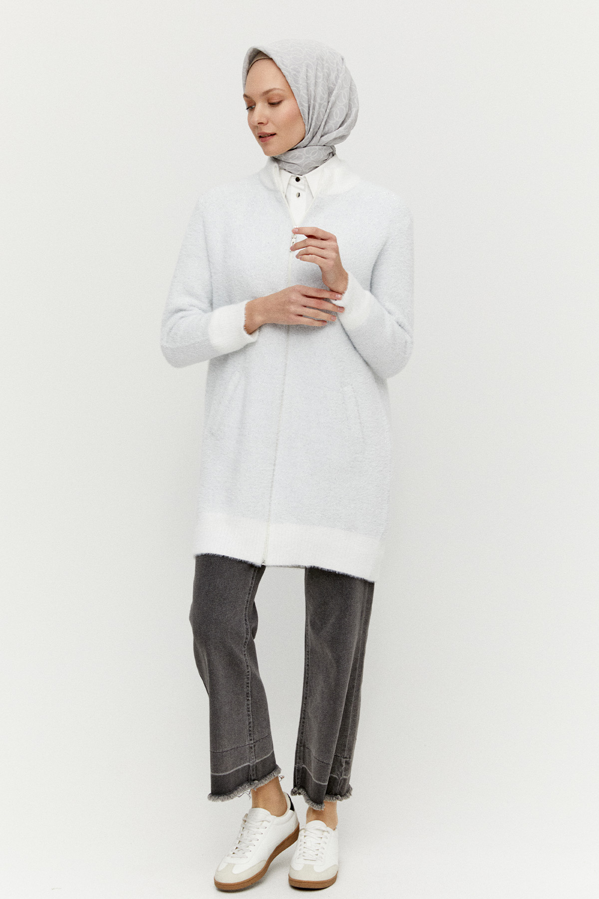 Sim Detaylı Ribanalı Triko Hırka