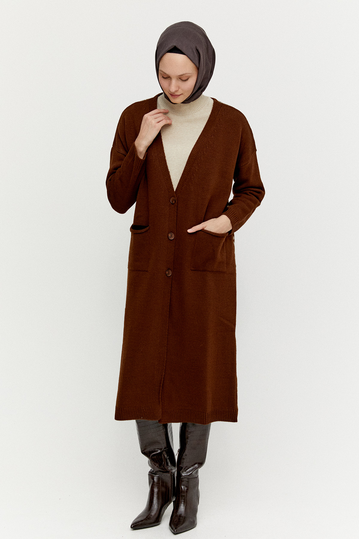 Sırtı Desenli Triko Hırka