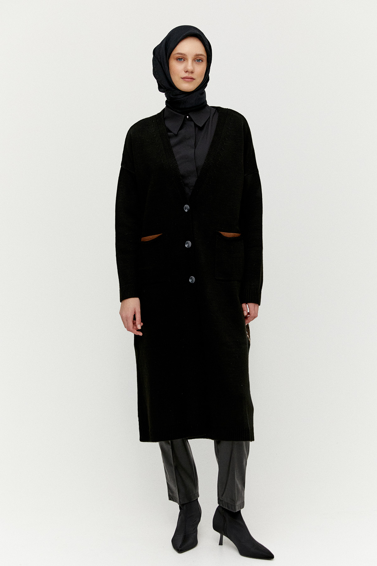 Sırtı Desenli Triko Hırka