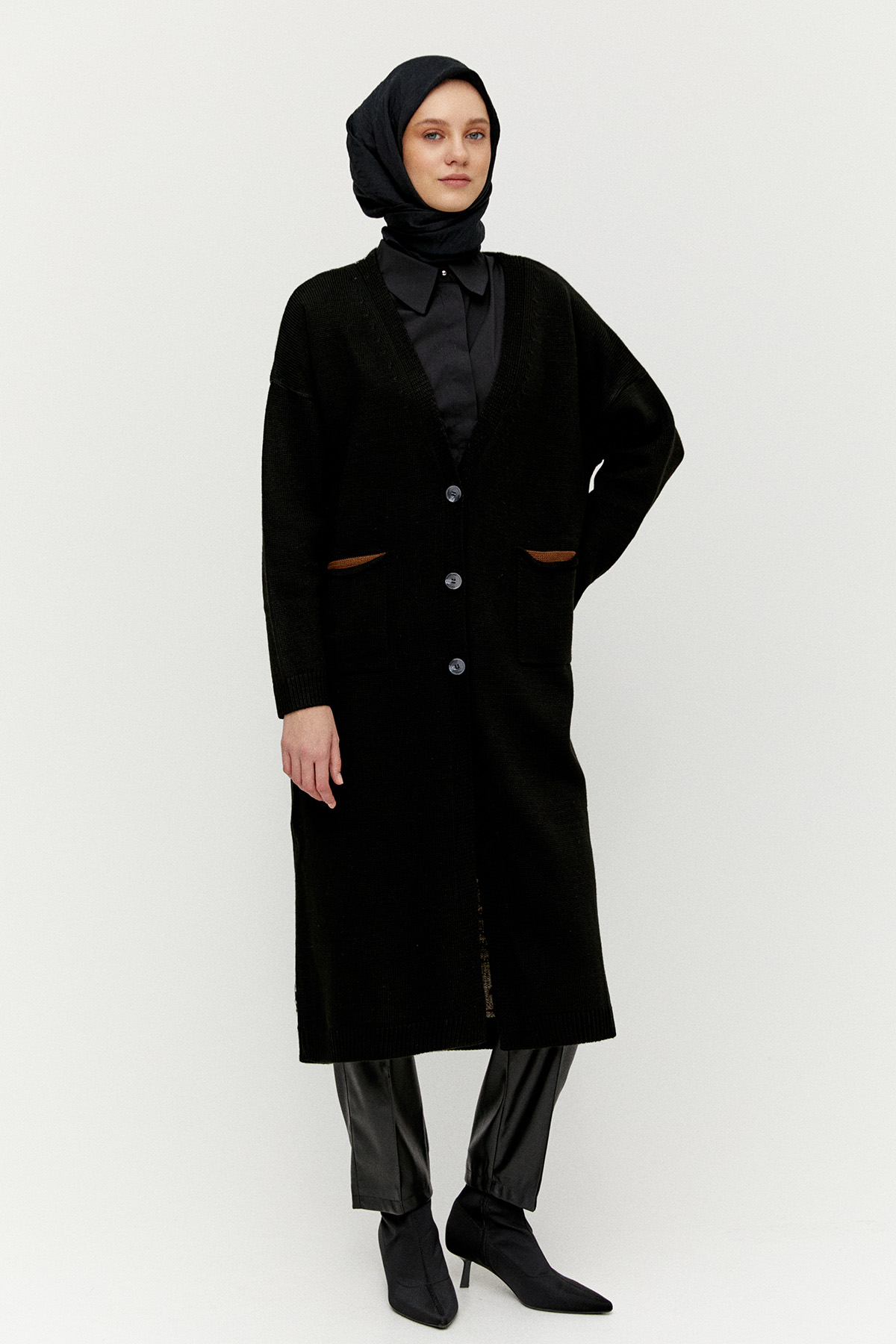 Sırtı Desenli Triko Hırka