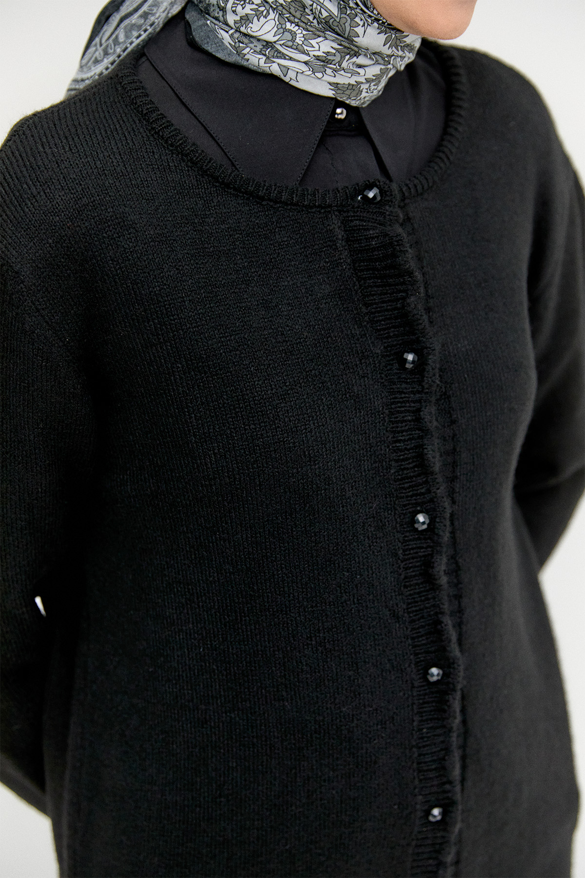 Yuvarlak Yakalı Düğmeli Triko Hırka, Tesettür Giyim