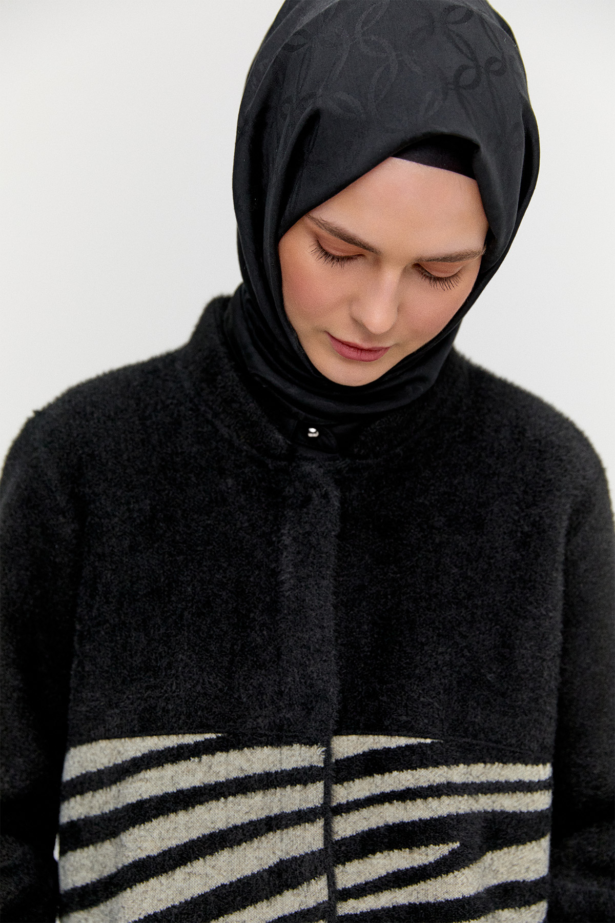 Zebra Desenli Çıt Kopçalı Triko Hırka, Tesettür Giyim