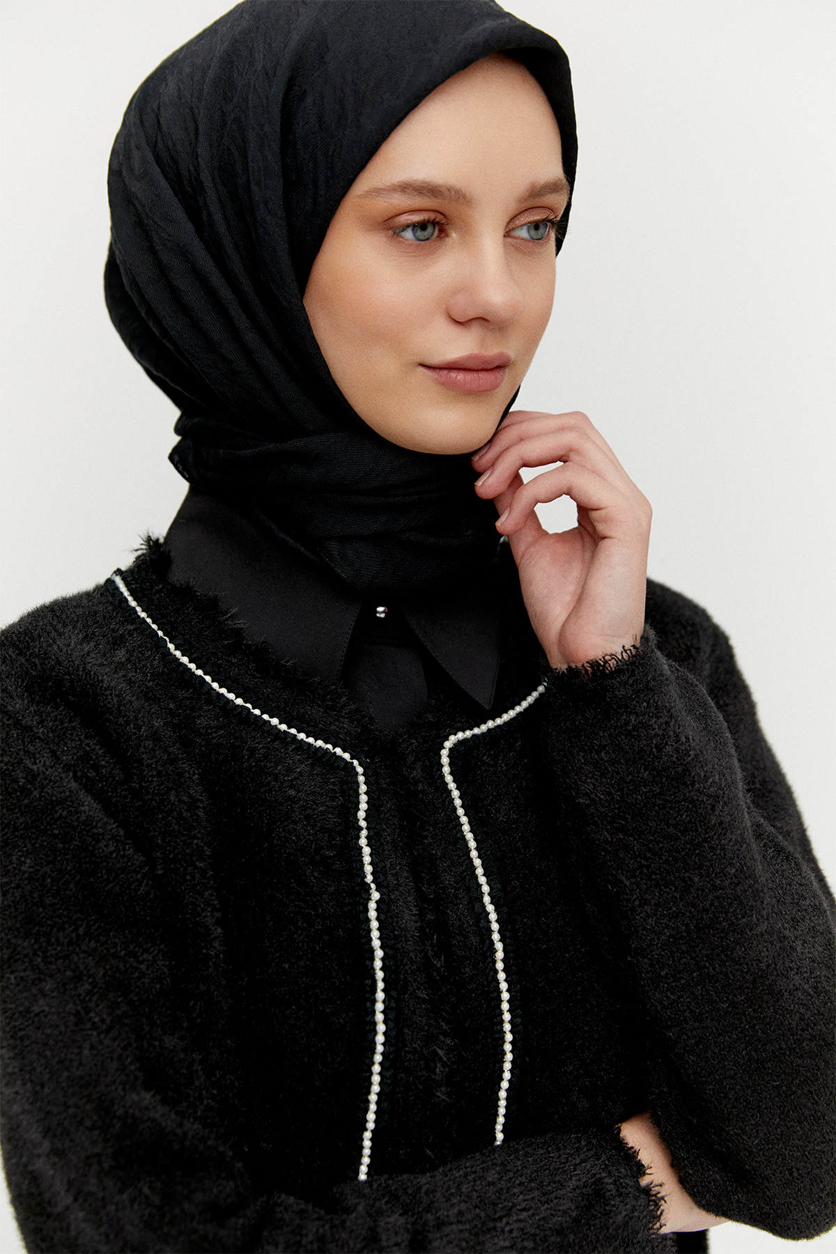 Taş Detaylı Kopçalı Triko Hırka