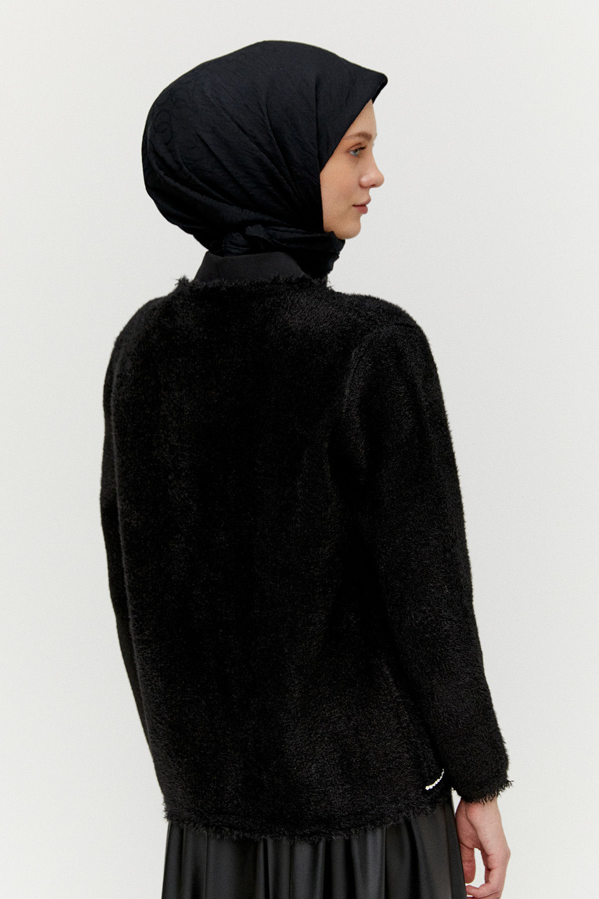 Taş Detaylı Kopçalı Triko Hırka