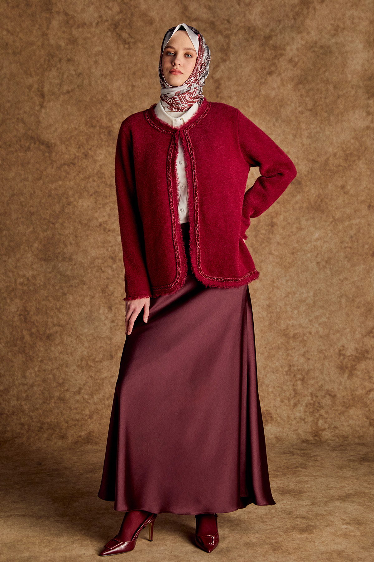 Taş Detaylı Kopçalı Triko Hırka