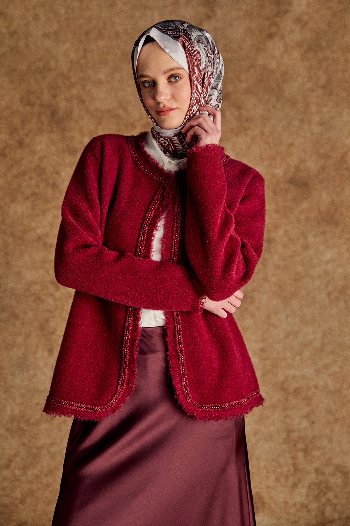 Taş Detaylı Kopçalı Triko Hırka