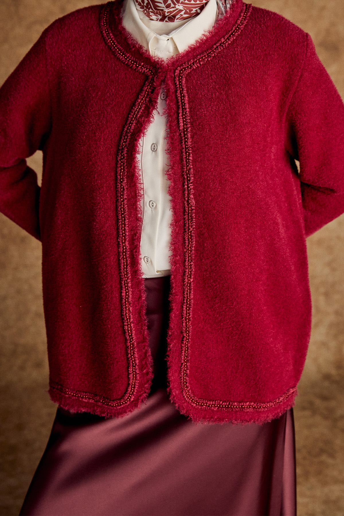 Taş Detaylı Kopçalı Triko Hırka