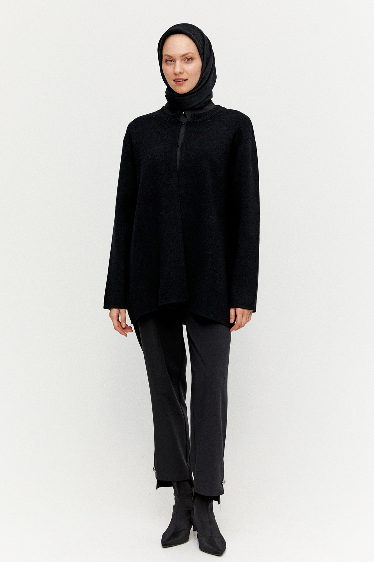 Agraf Kopçalı Baklava Desenli Triko Hırka