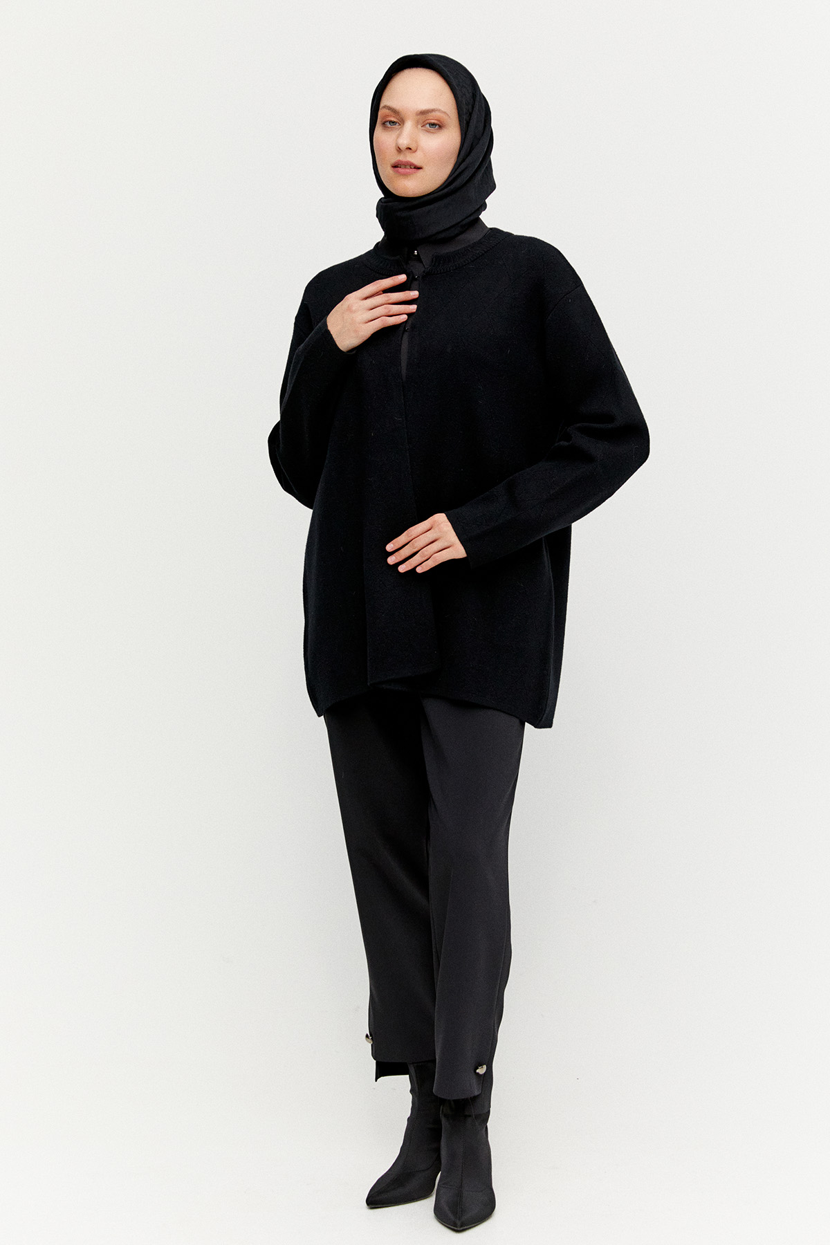 Agraf Kopçalı Baklava Desenli Triko Hırka