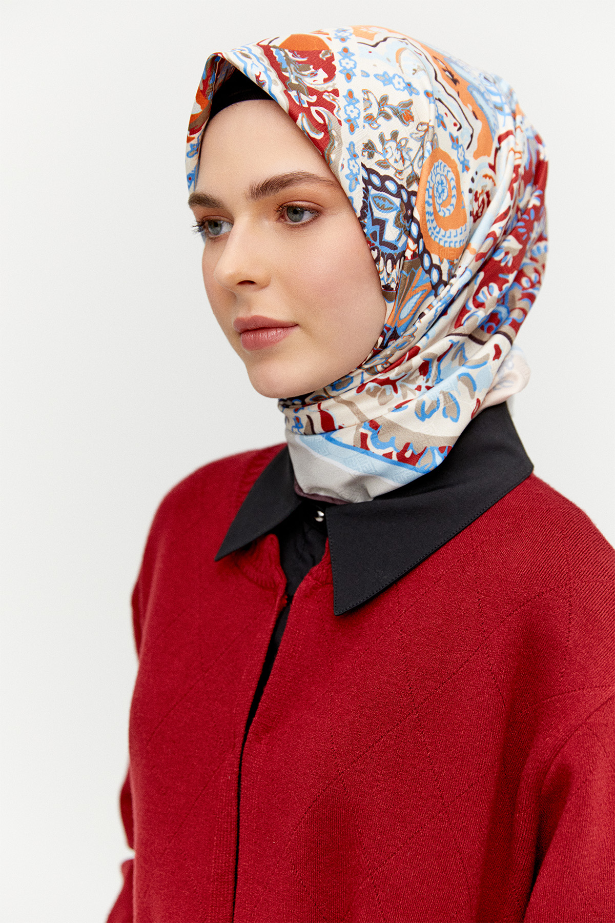 Agraf Kopçalı Baklava Desenli Triko Hırka