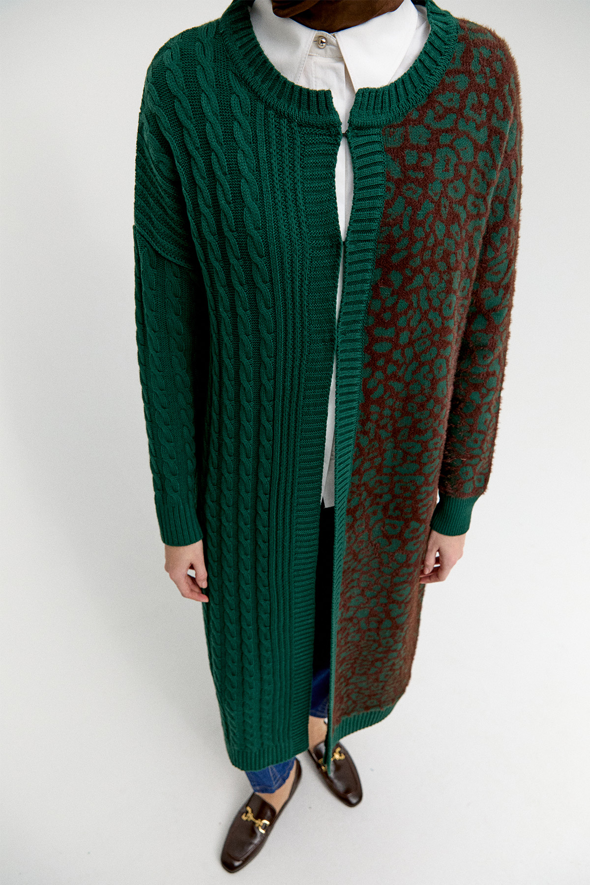 Leoparlı Kopçalı Uzun Triko Hırka, Tesettür Giyim