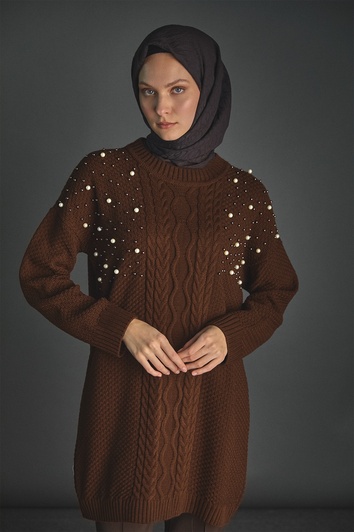 Taş Detaylı Triko Tunik