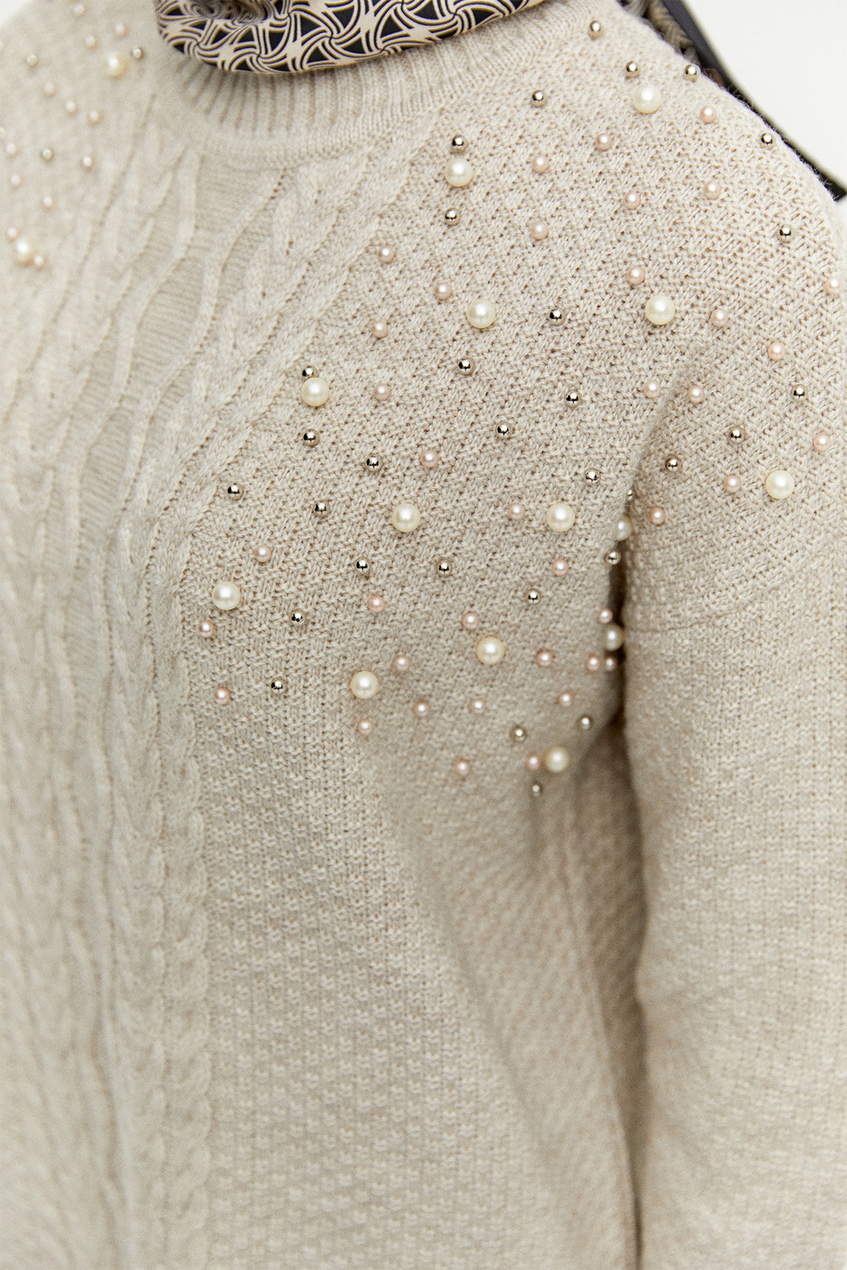 Taş Detaylı Triko Tunik