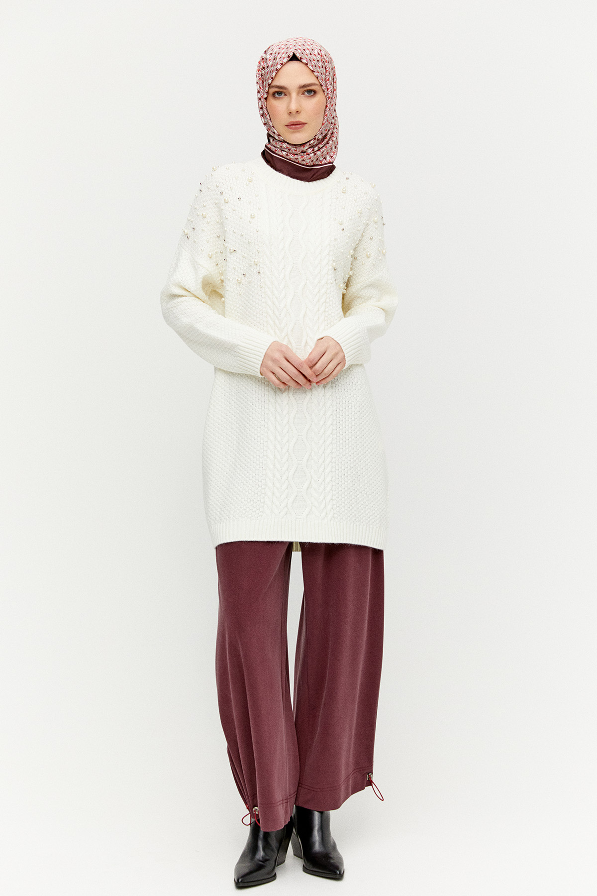 Taş Detaylı Triko Tunik