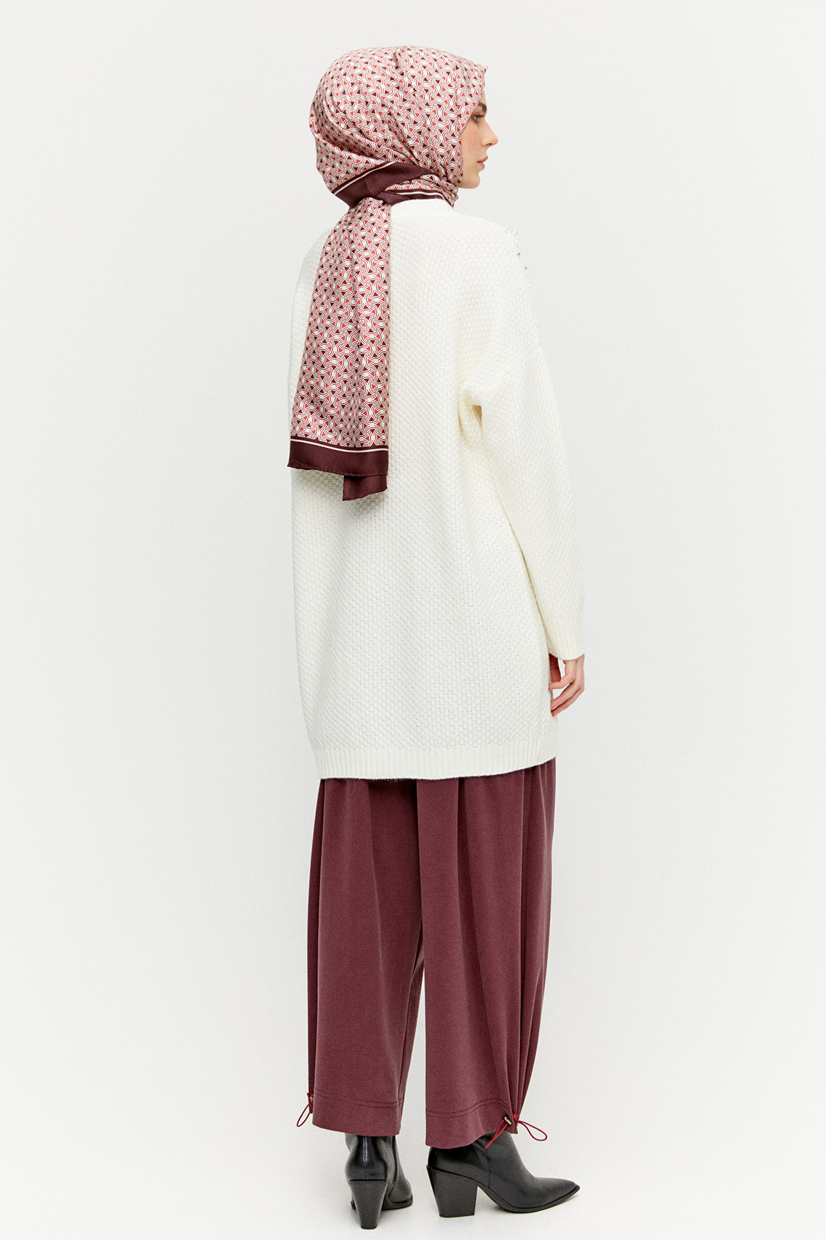 Taş Detaylı Triko Tunik