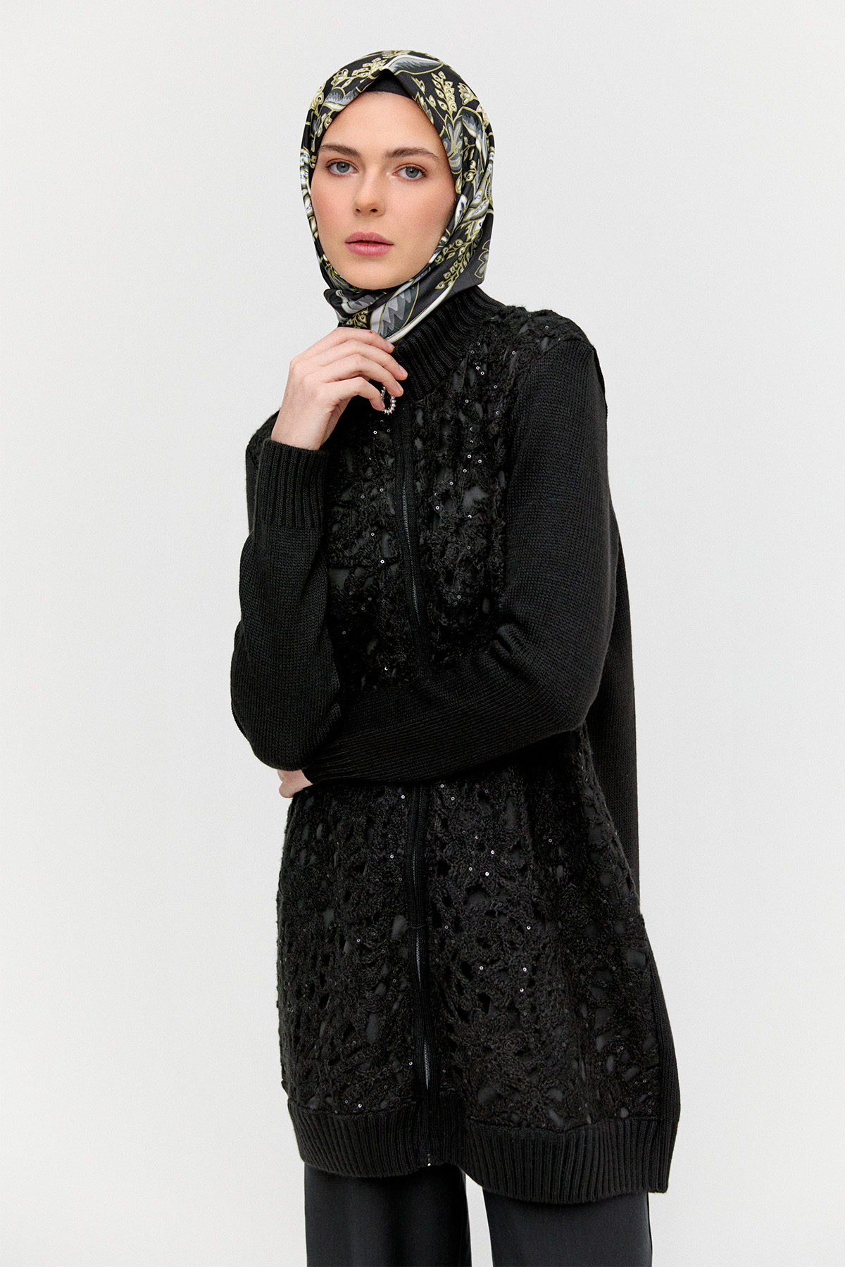 Payetli Çiçek Motifli Triko Hırka, Tesettür Giyim