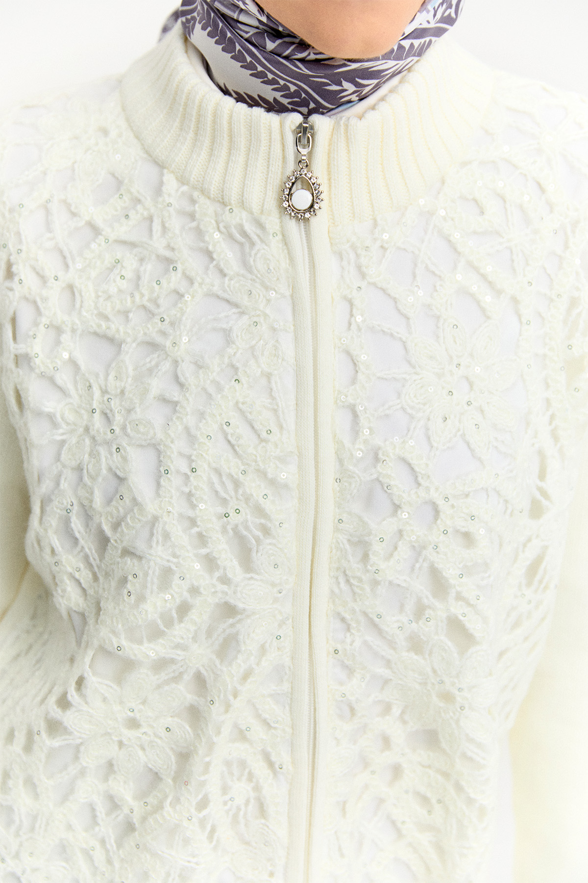 Payetli Çiçek Motifli Triko Hırka, Tesettür Giyim