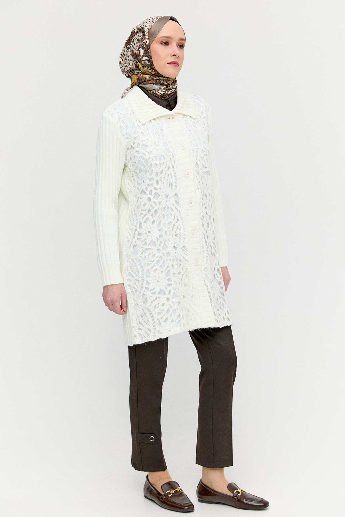 Çiçek Desenli Triko Hırka, Tesettür Giyim