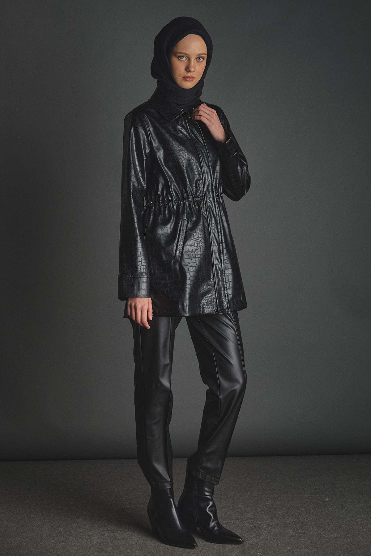 Croco Görünümlü Kap