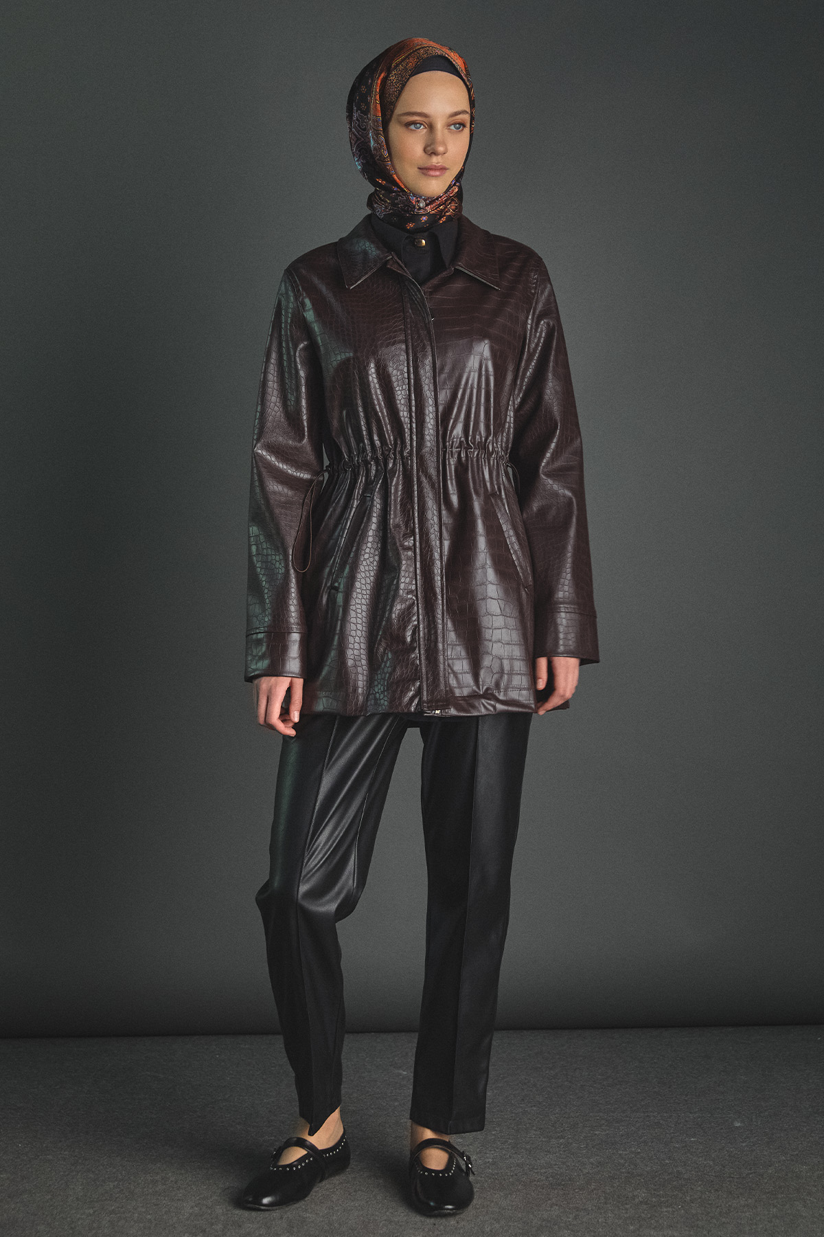 Croco Görünümlü Kap