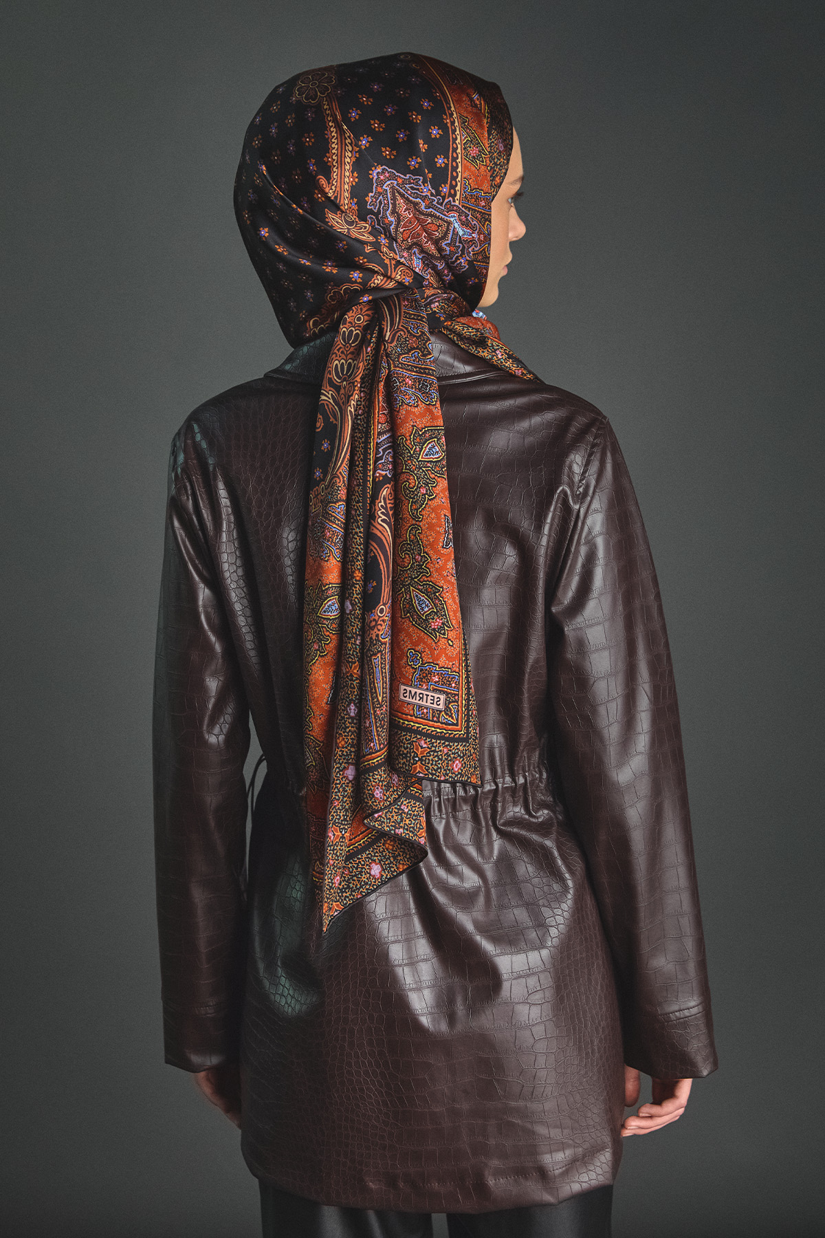 Croco Görünümlü Kap