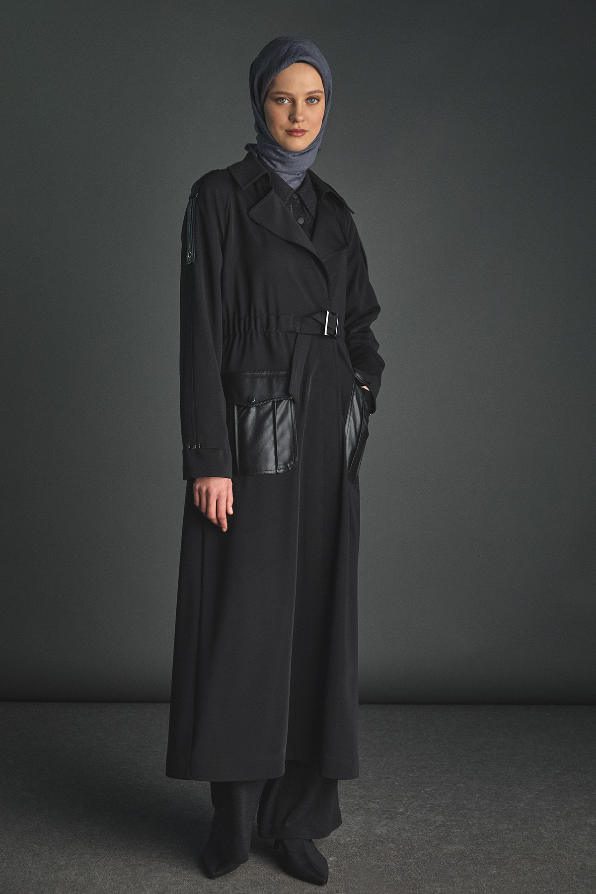 Deri Kombinli Kuşgözü Detaylı Kap