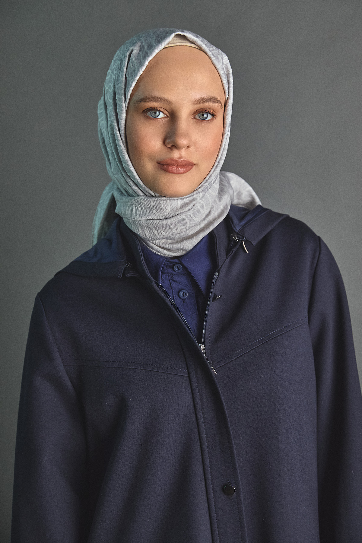 Çıkarılabilir Kapüşonlu Fermuarlı Kap