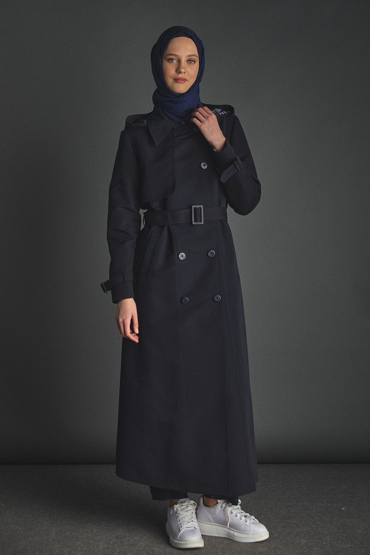 Çıkarılabilir Kapüşonlu Kruvaze Kap