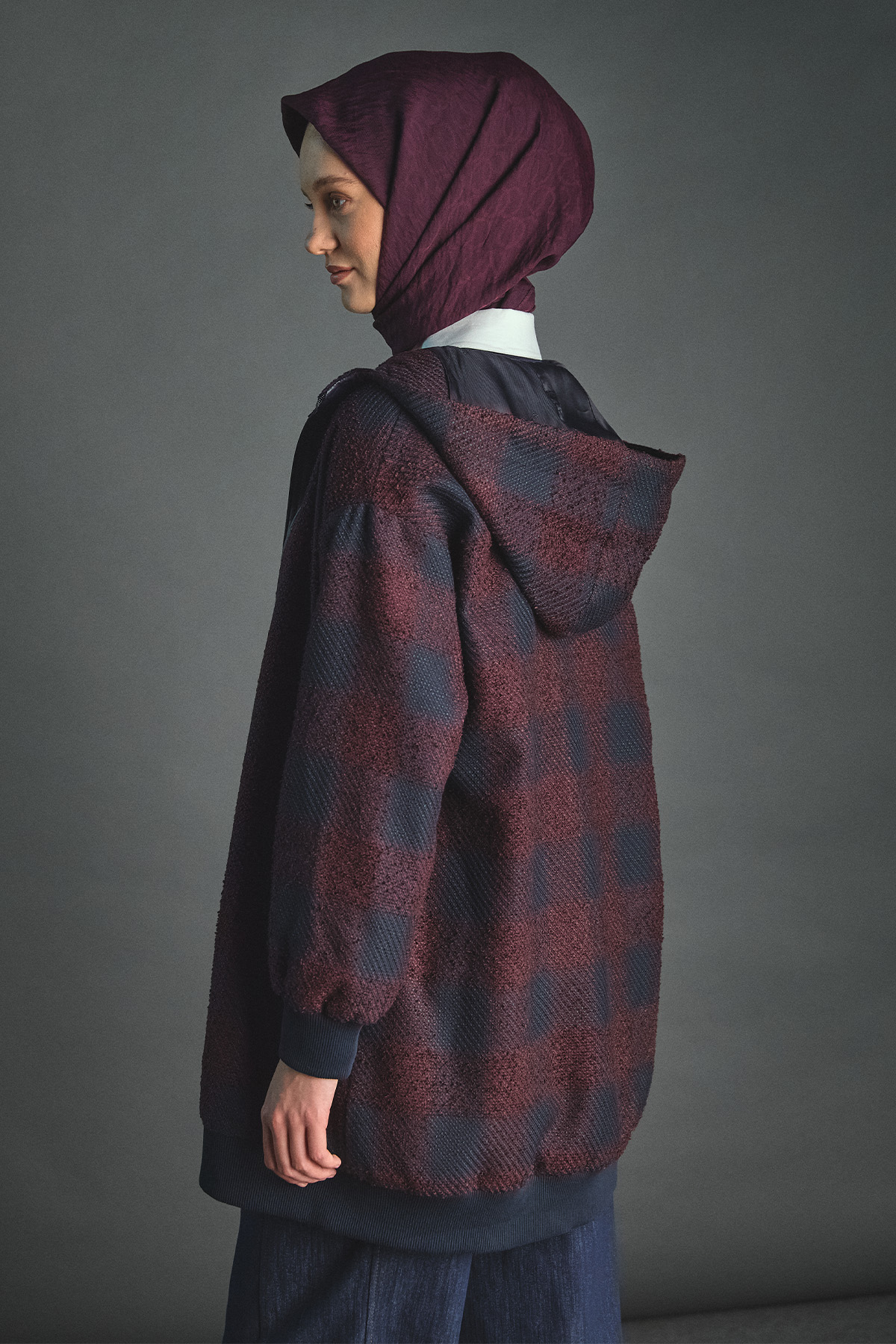 Deri Detaylı Kapüşonlu Tüvit Kap