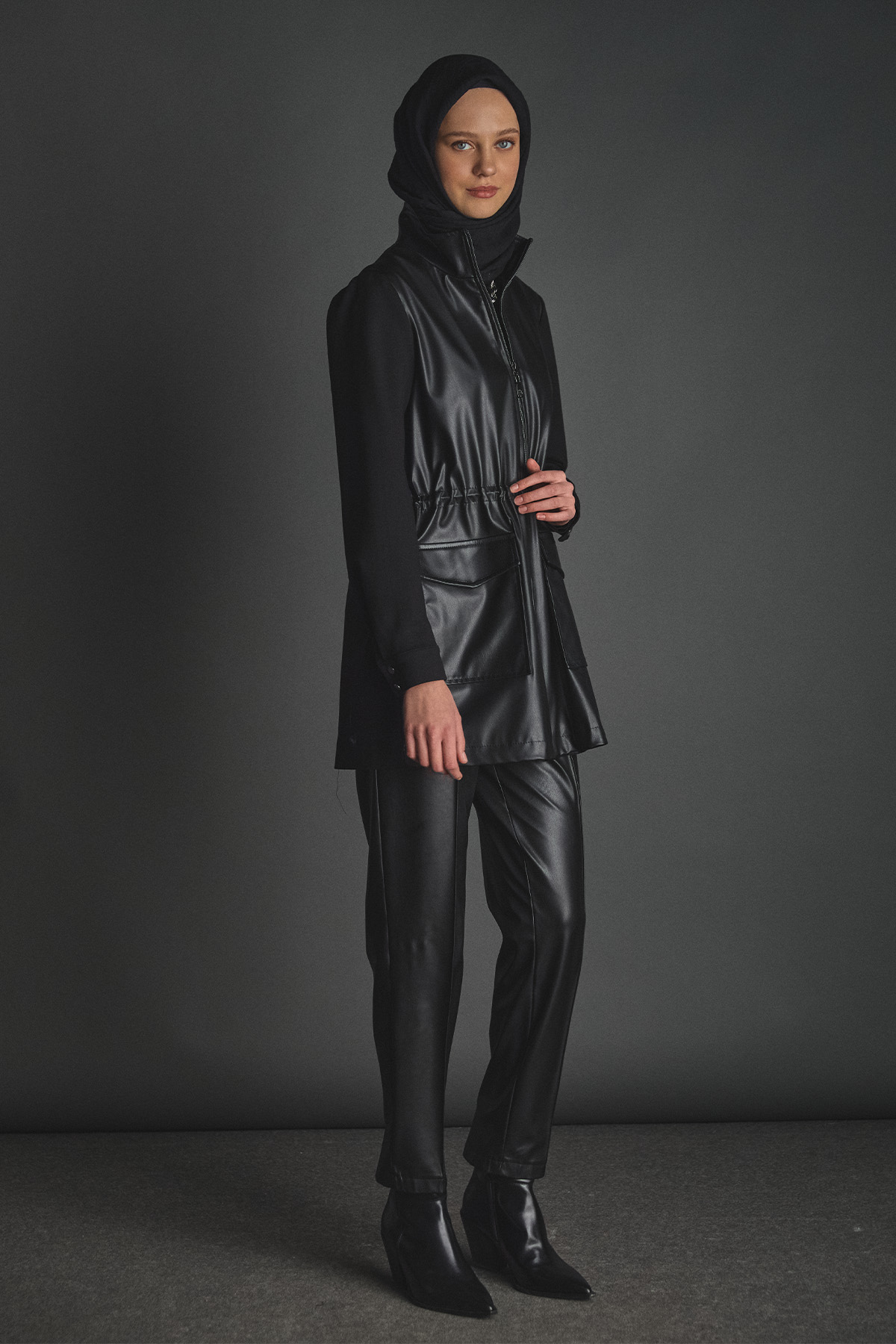 Fermuarlı Çift Cepli Suni Deri Kap