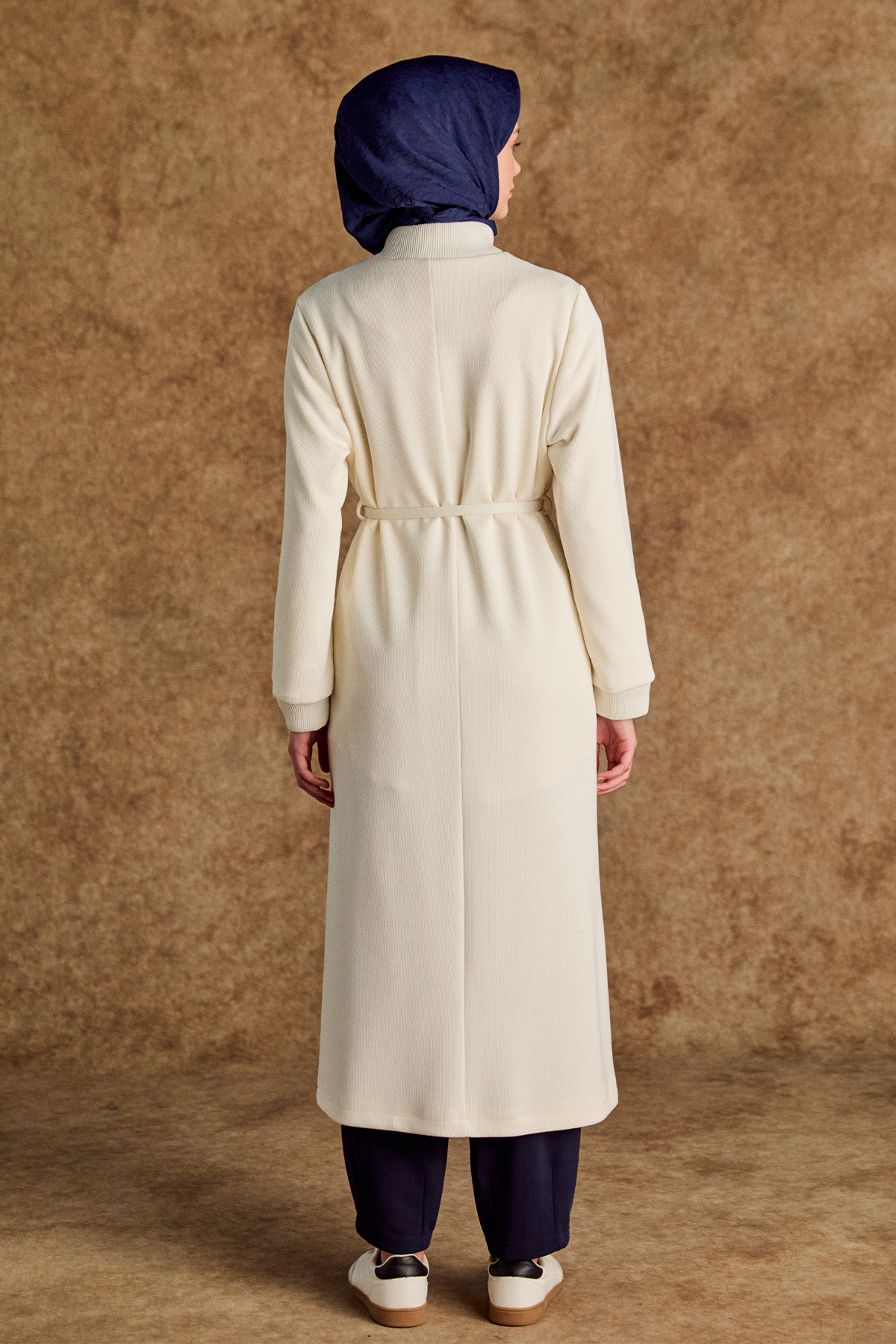 Ribanalı Kemerli Fermuarlı Uzun Kap