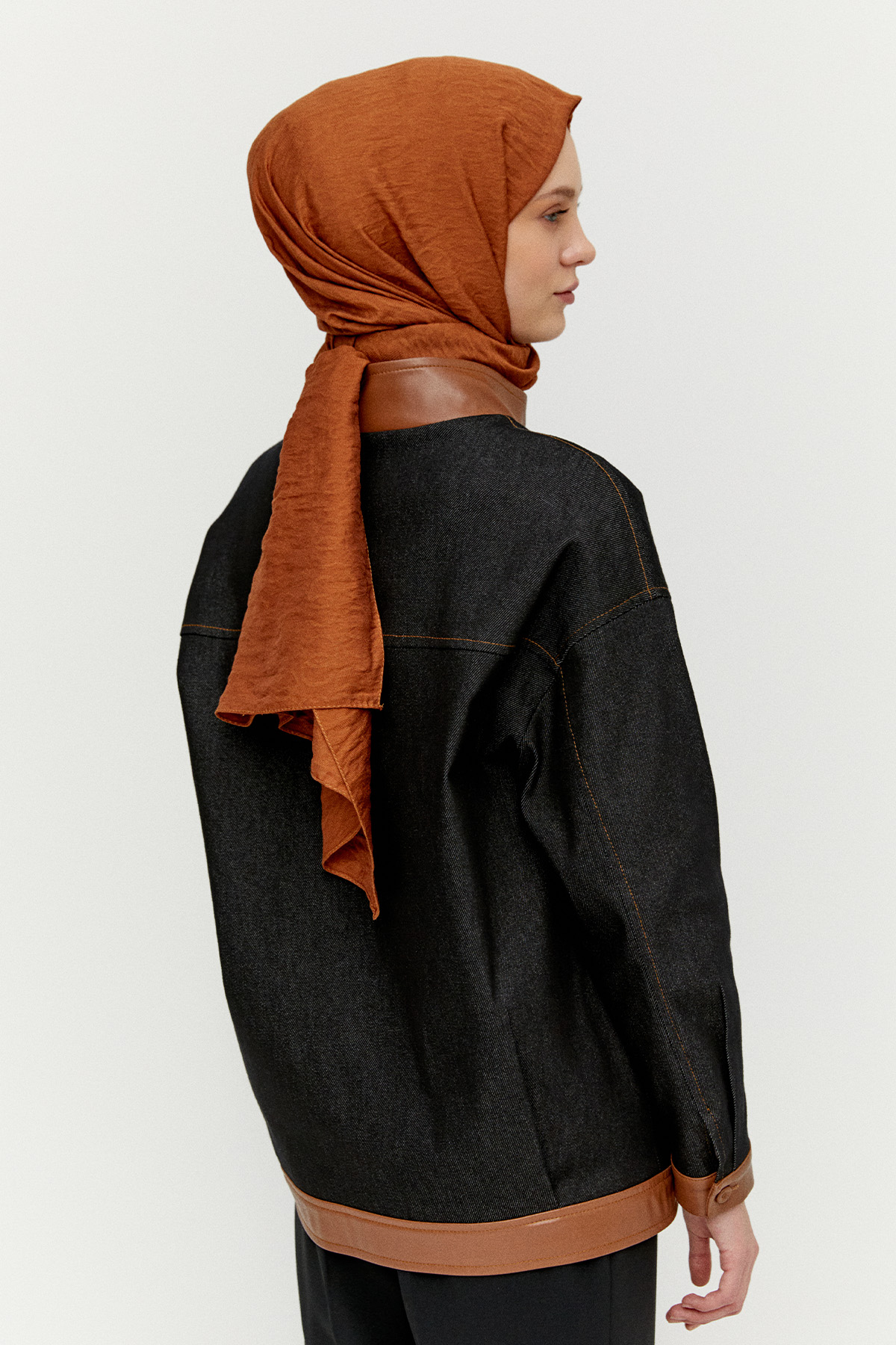 Fermuarlı Oversize Denim Kap