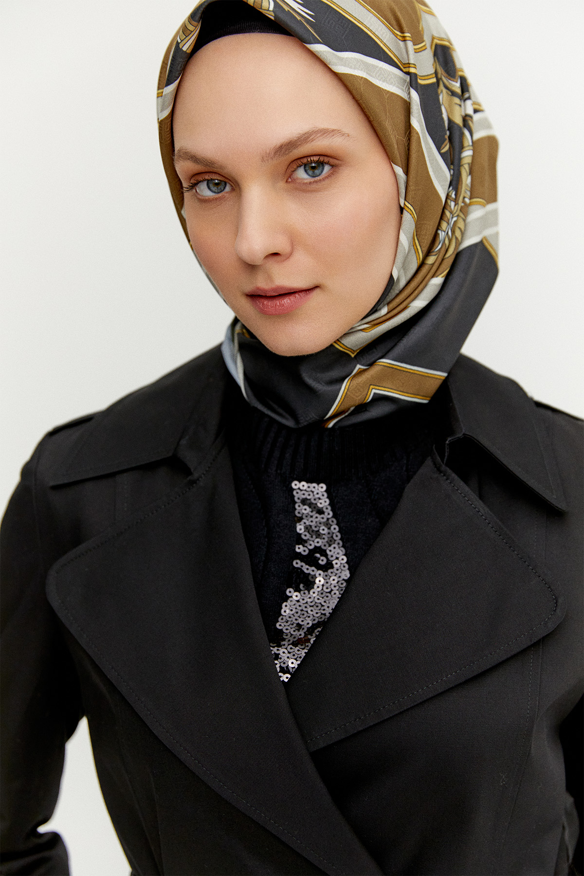 Kruvaze Paraşüt Detaylı Pamuk Kap