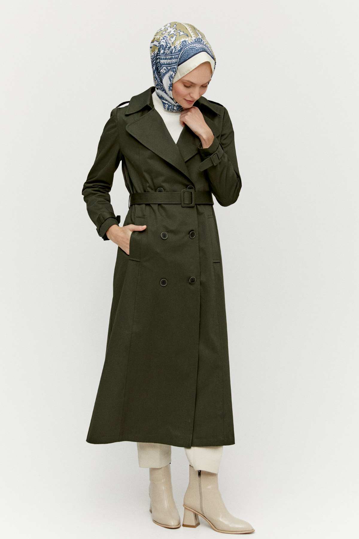 Kruvaze Paraşüt Detaylı Pamuk Kap