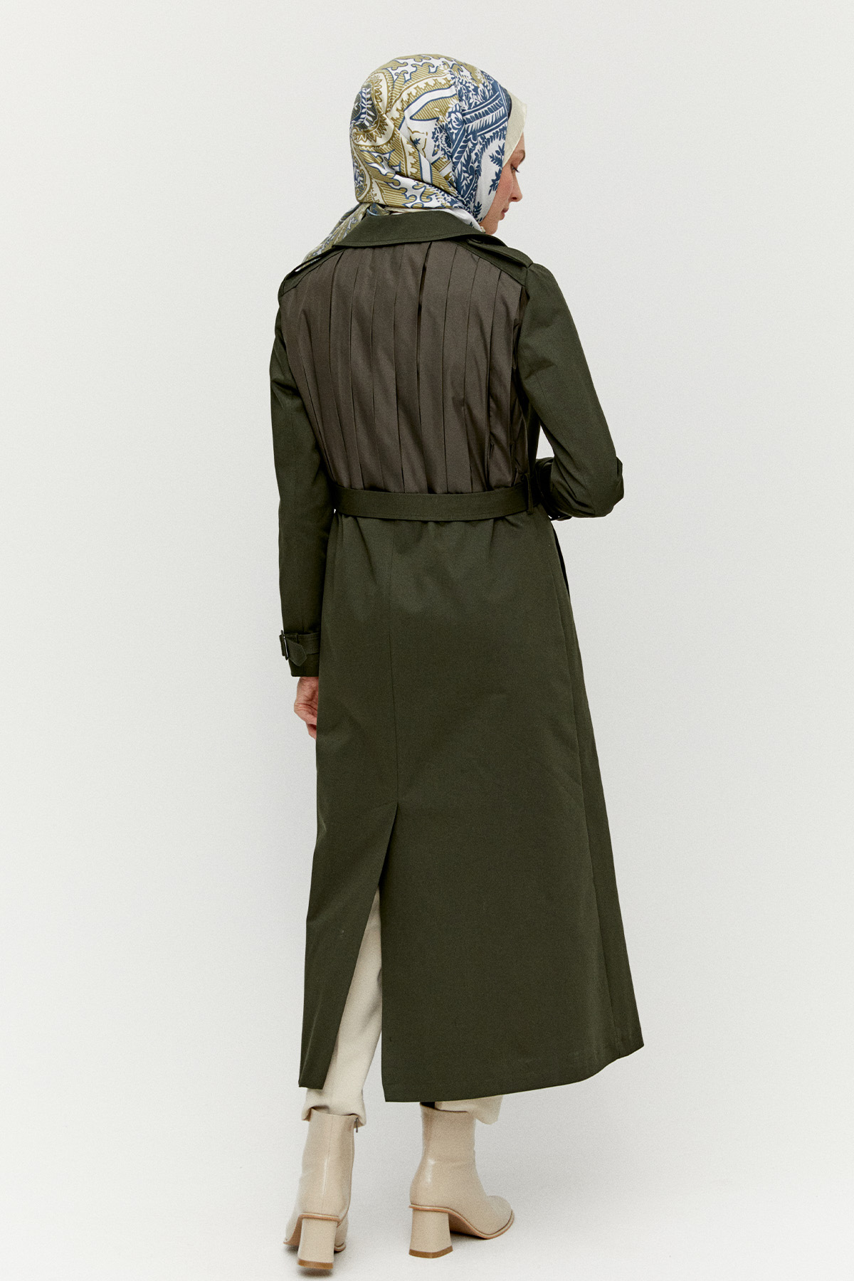 Kruvaze Paraşüt Detaylı Pamuk Kap