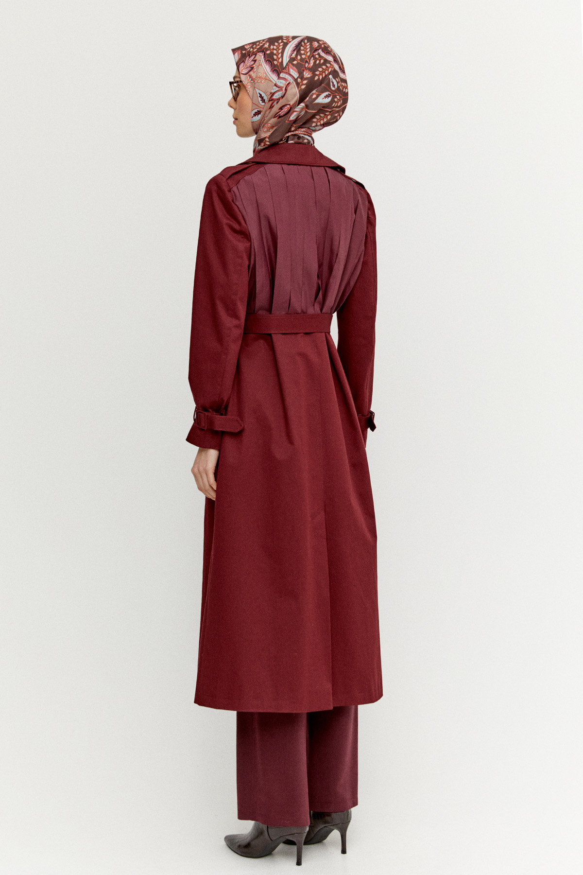 Kruvaze Paraşüt Detaylı Pamuk Kap