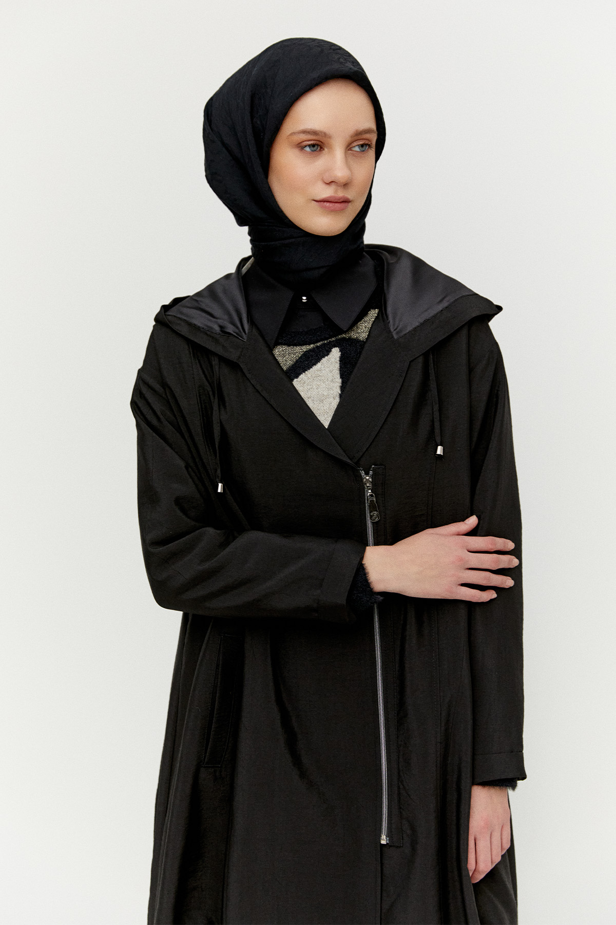 Pilikaşe Detaylı Kruvaze Kapüşonlu Kap