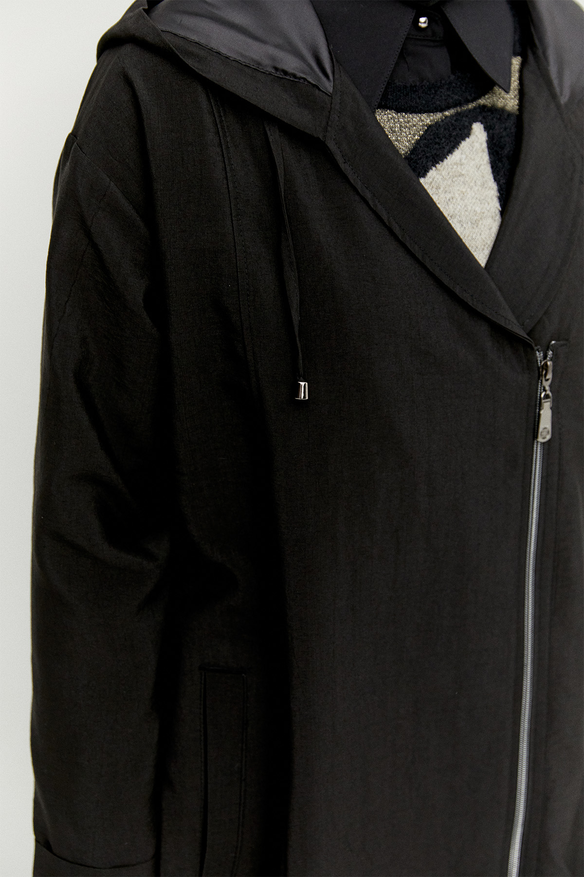 Pilikaşe Detaylı Kruvaze Kapüşonlu Kap