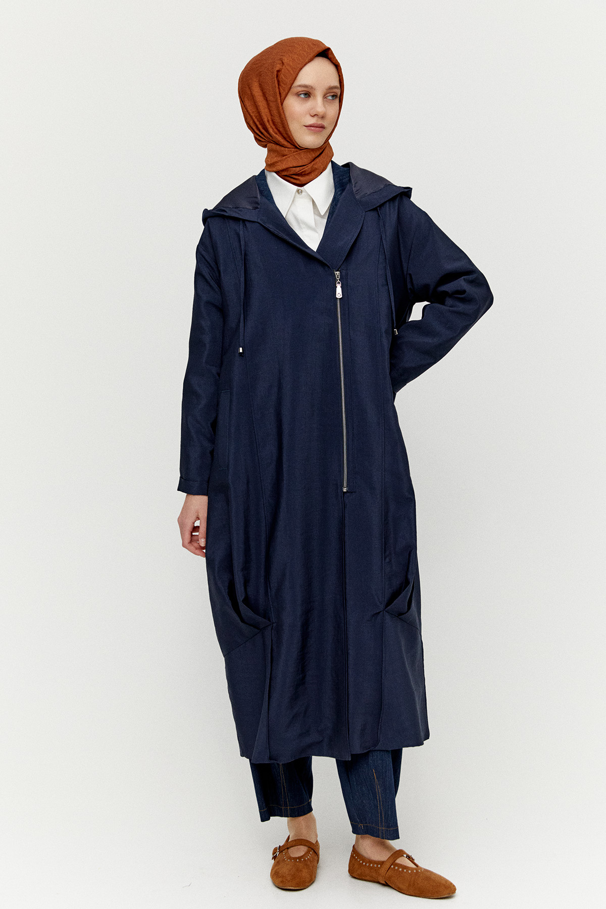 Pilikaşe Detaylı Kruvaze Kapüşonlu Kap