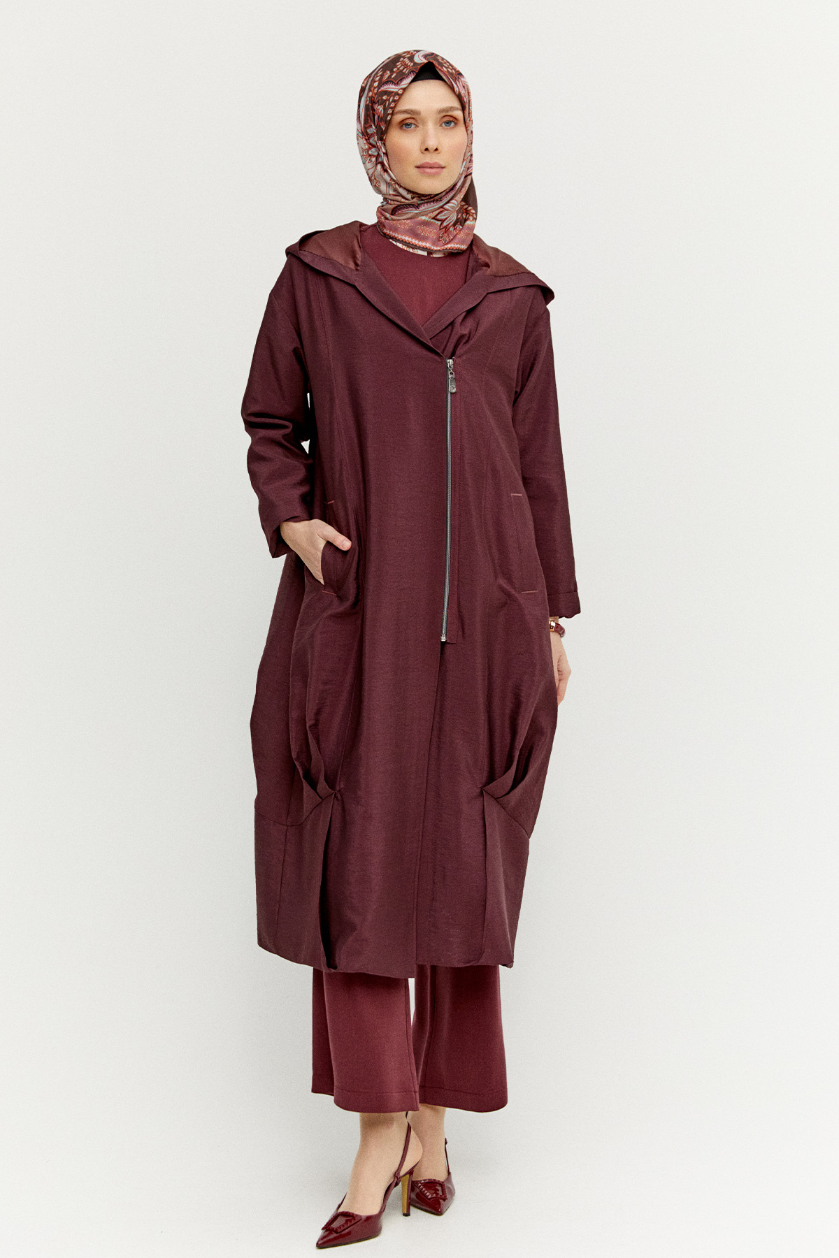Pilikaşe Detaylı Kruvaze Kapüşonlu Kap, Tesettür Giyim